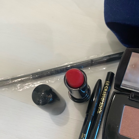 12 piece Lancome set with bag and perfume set - Picture 7 of 14